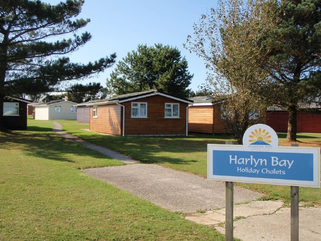 Chalets & Lodges At Atlantic Bays Holiday Park Падстоу Екстериор снимка